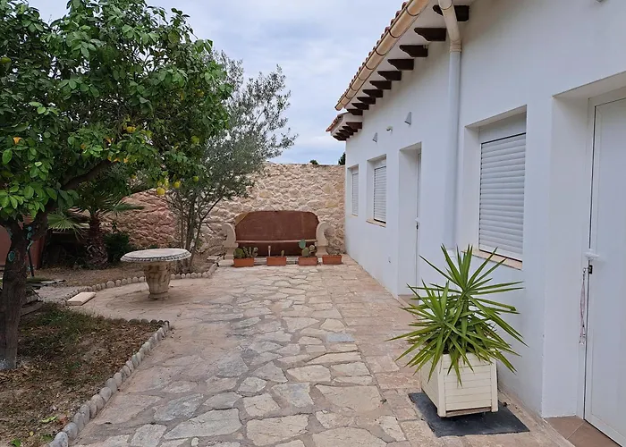 La Hispanola Gæstehus 3*